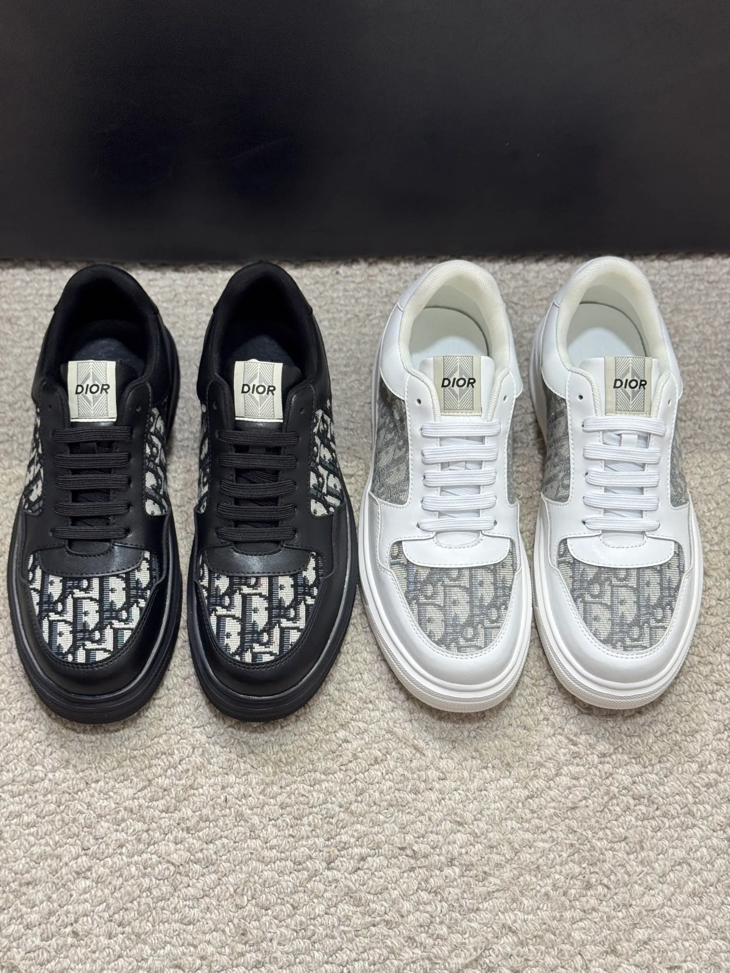 Men's men's shoes 💰400 [New model] 🌂🌂Dior (Dior) 🆕 Low-top casual shoes, carefully made of first-layer cowhide with canvas, comfortable and breathable ~ rubber soles, enhance style. Fashionable and versatile, it can complement any look. Featuring an exquisite design that is uniquely dynamic and modern, this shoe is part of Dior's legacy and embodies modern elegance. Size: 38-44 (45 customized